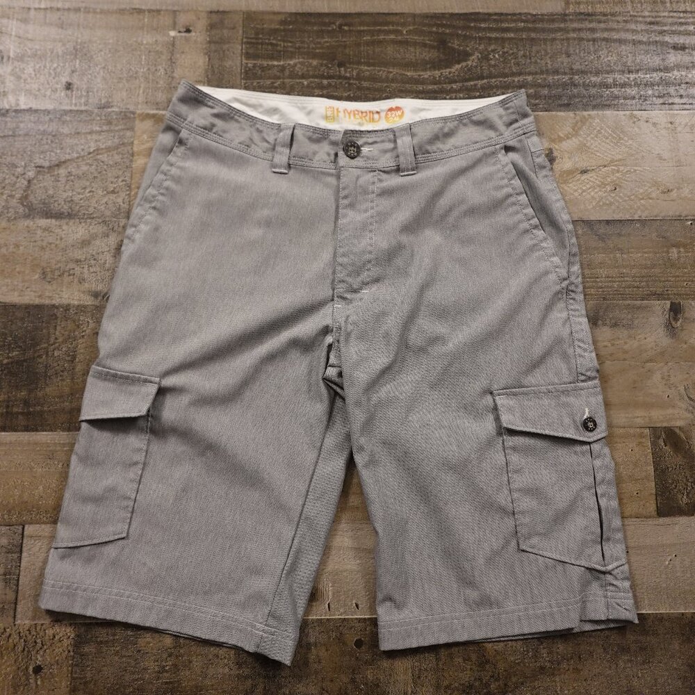 BKE hybrid shorts men's 32 silver standard fit‎ 24" length